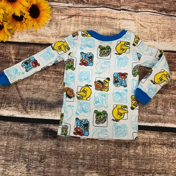 Sesame Street pajamas by Sesame Street. Size 18 months - Picture 3 of 10